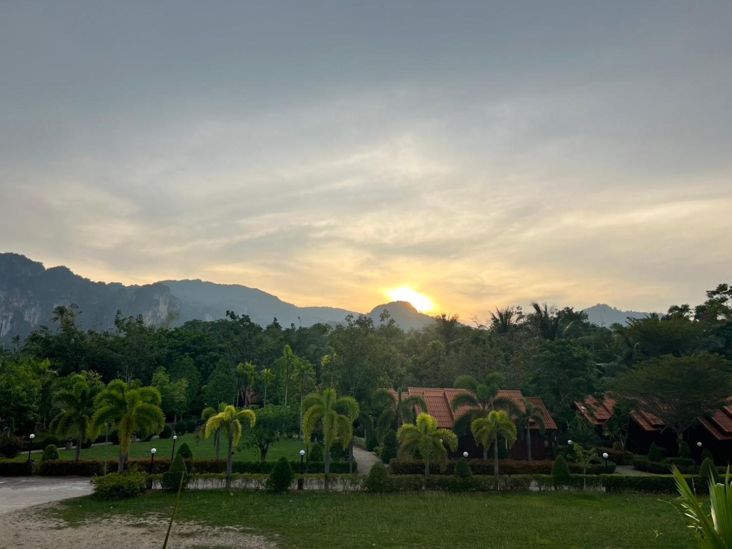 Diamond Beach Resort Ао-Нам-Мао Экстерьер фото